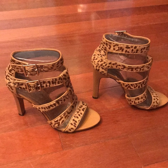 BCBG NEW unique and rare leopard print fur & leather spiked heels - Picture 5 of 8